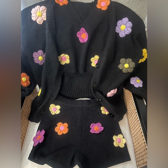 Cider Sweaters - Embroidered Floral 3 Piece Matching Knit Set